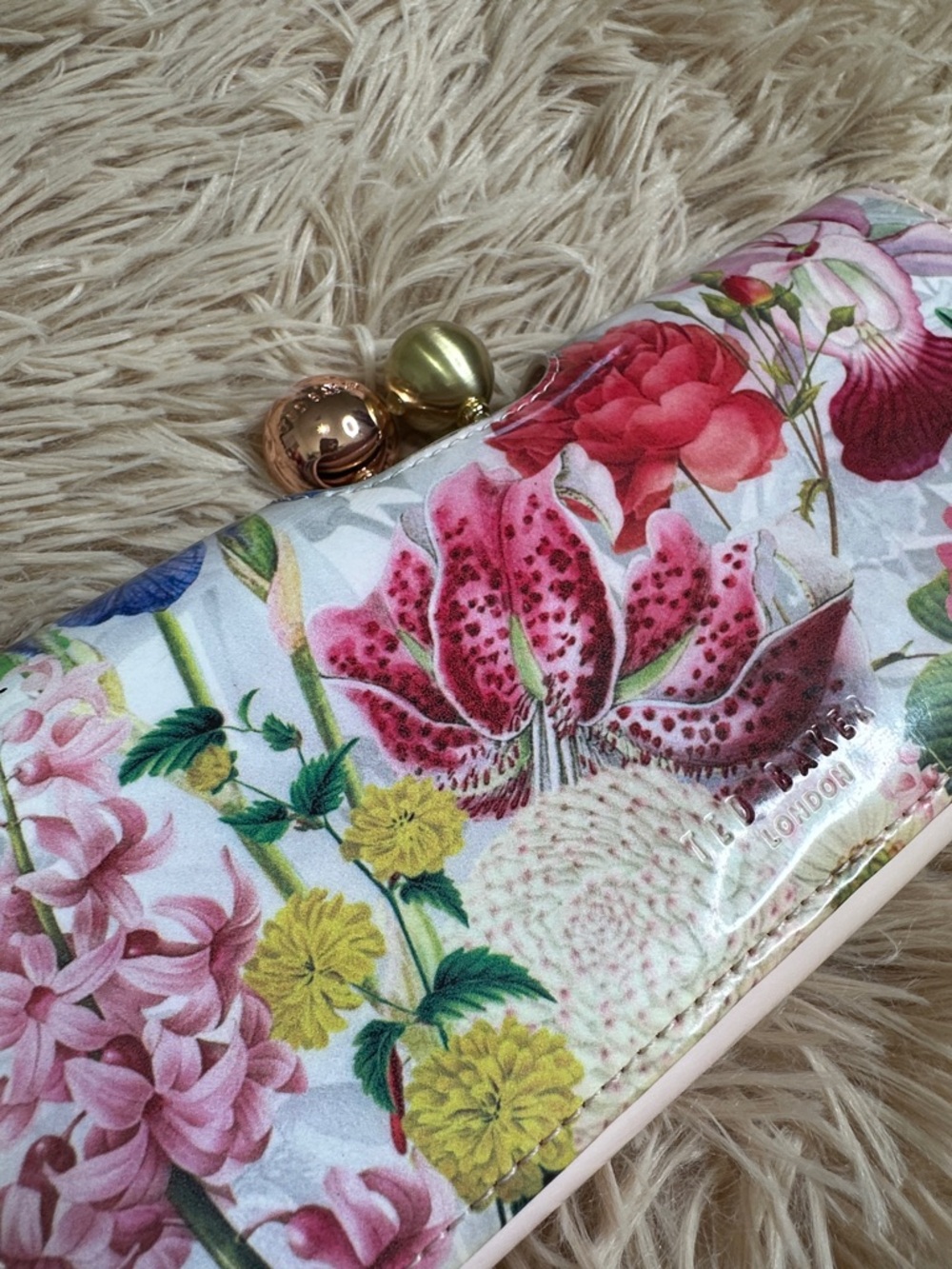 Ted Baker Floral Kiss-Lock Wallet in Pink and Green - Picture 11 of 14